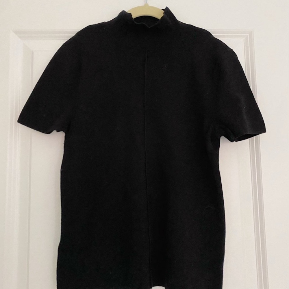 Saks Fifth Avenue women's black short sleeve knit sweater top size XS 0 2
